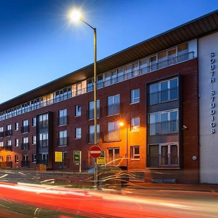 Luxury City Apartment Underground Parking 5* Belfast Exteriér fotografie
