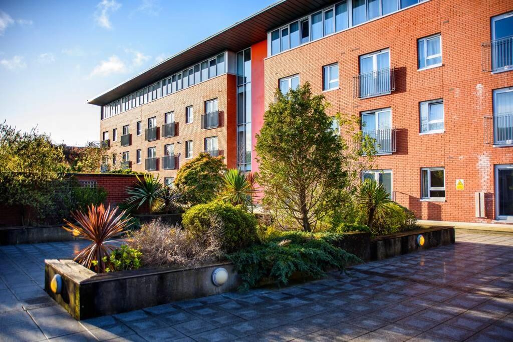Luxury City Apartment Underground Parking 5* Belfast Exteriér fotografie